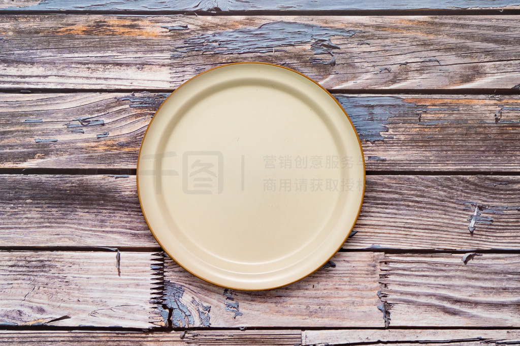 空盘子厨具厨房素材木质木桌背景产品实拍免费下载_jpg格式_6000像素_编号36281852
